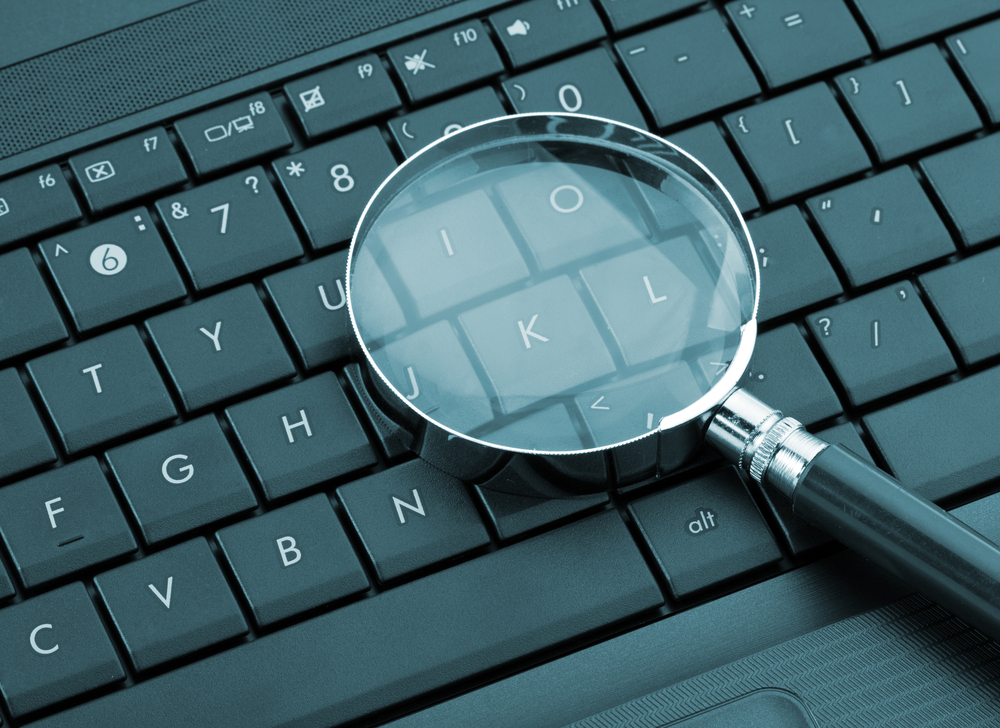 A query shows that Google has experimented with removing search bars from results pages.