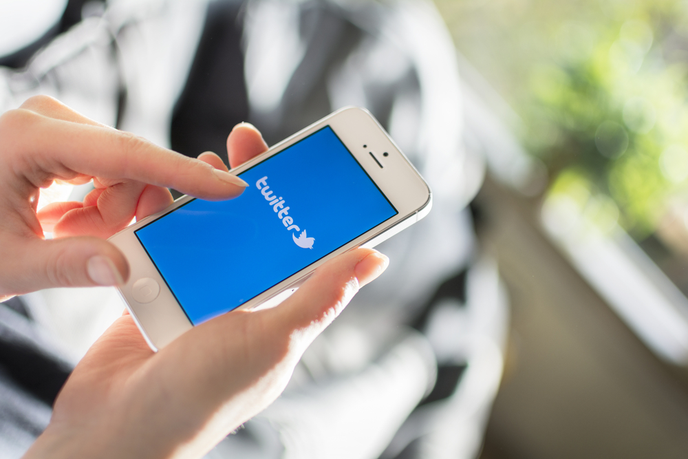 Twitter and Google reinstated a relationship that will bring Tweets into SERPs.